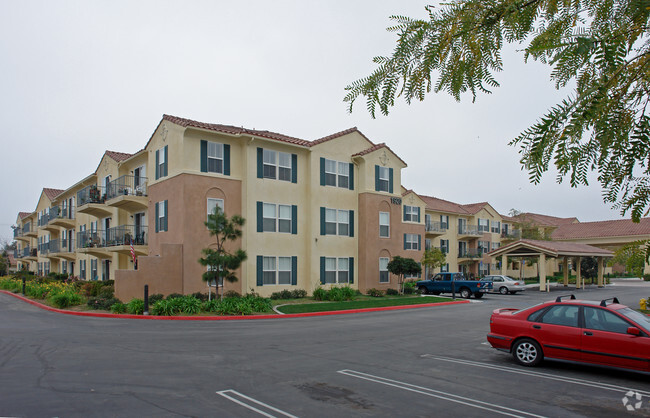 Photo - Camino Del Sol Apartments