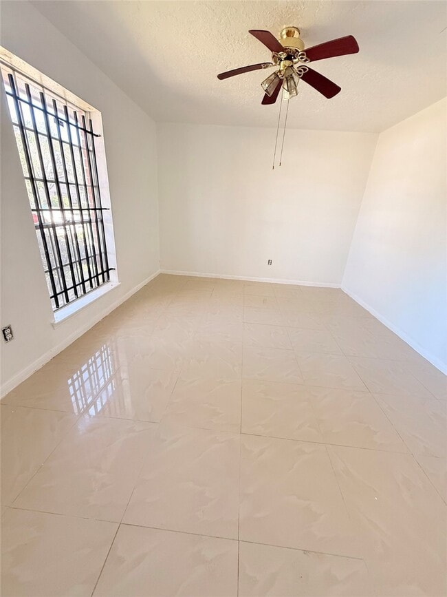 Photo - 12335 Huntington Field Dr