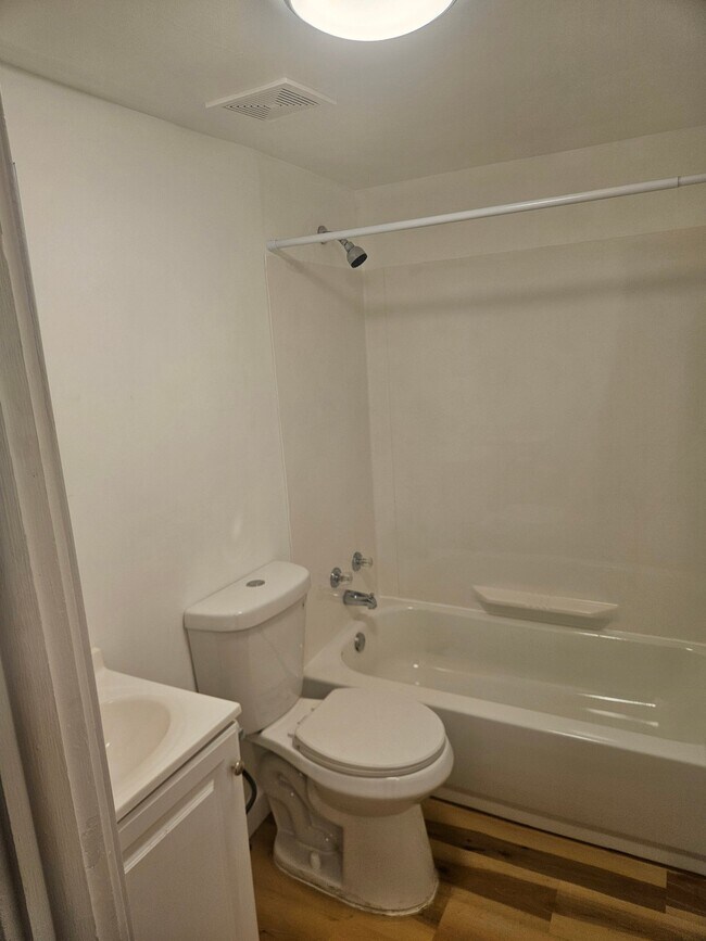 1216 Vine St Unit 1