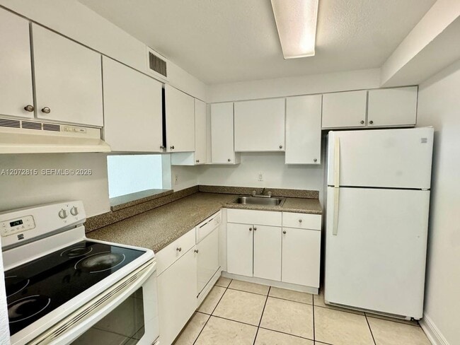 Photo - 4800 NW 79th Ave Unit 203