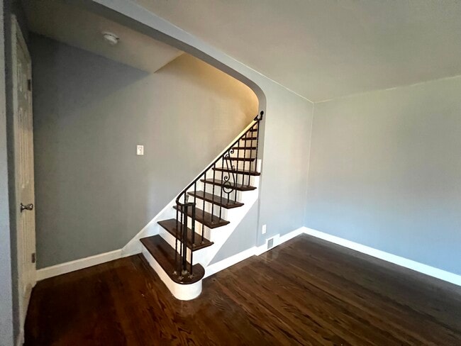 Photo - 138 Mount Lebanon Blvd