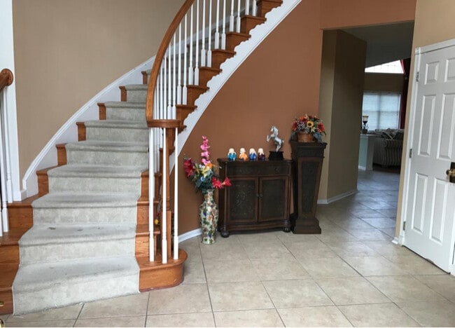 Photo - 43694 Lucketts Bridge Cir