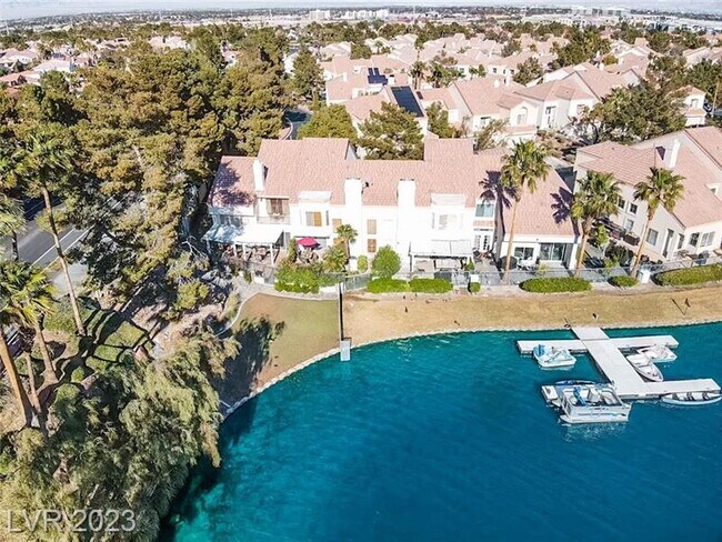 Photo - 2657 Seashore Dr