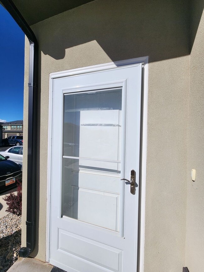 Photo - Beautiful Modern Townhome with Spacious La...