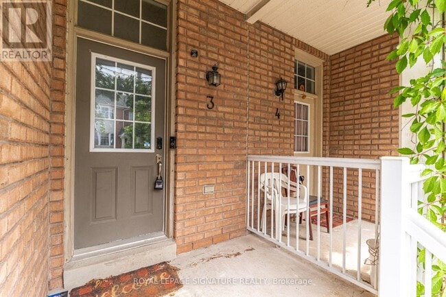 Photo - 250 Richvale Dr S