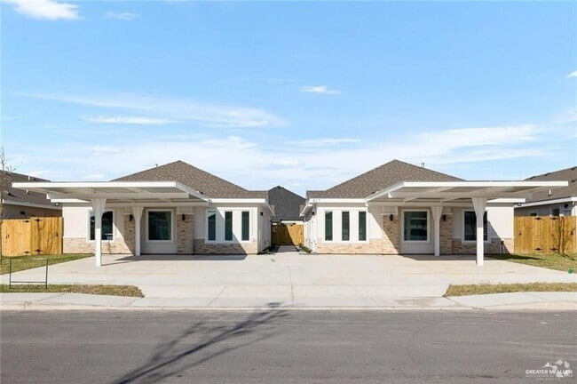 Building Photo - 1025 N Woodson Ave Unit 2 Rental