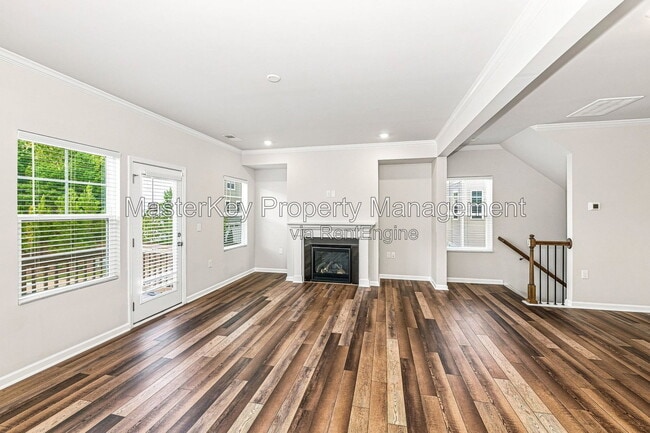 Photo - 3001 Brellon Ln