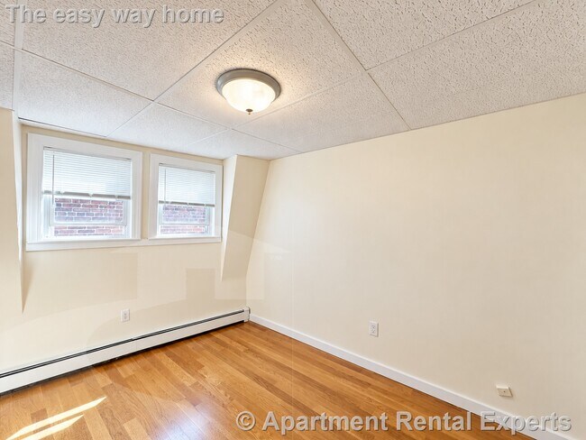37 Davis Square Unit 2
