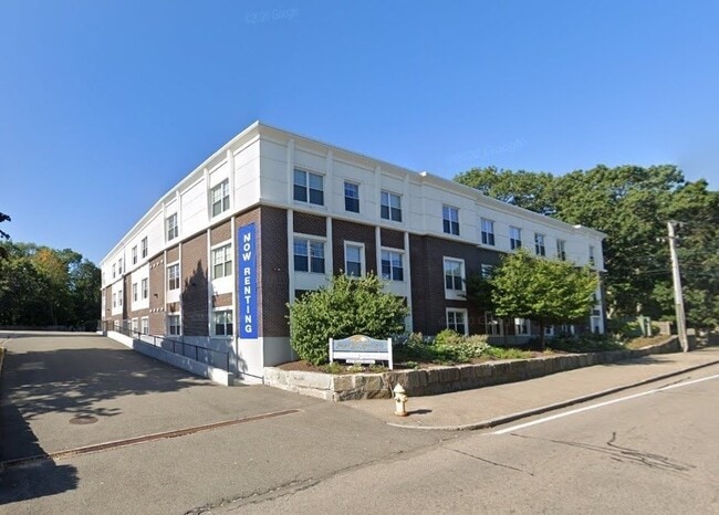 Building Photo - 20 Pond St Unit 105A