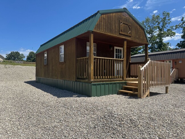 Photo - Cozy Tiny Home In Waynesville, MO utilities and WIFI included!