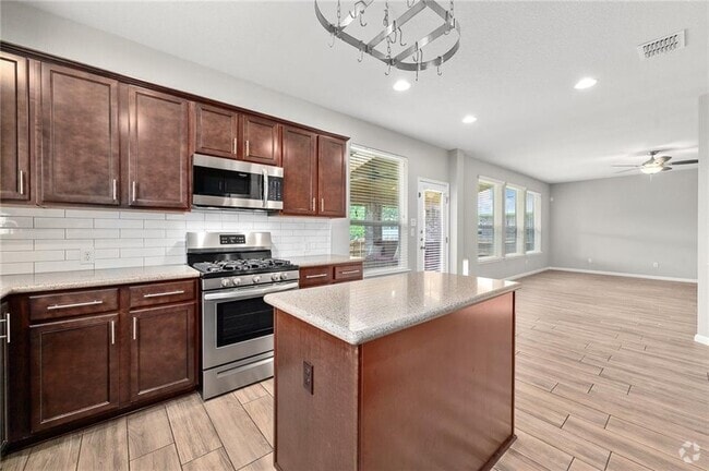Building Photo - 1521 Coldwater Hollow Rental