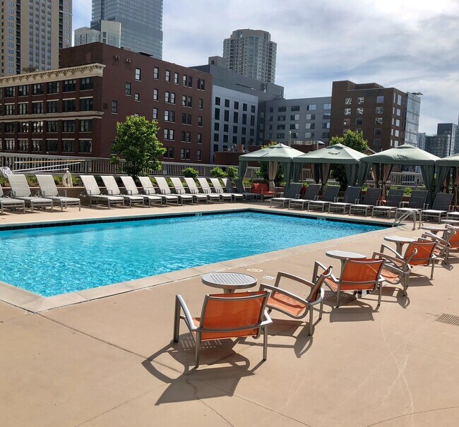 Photo - 545 N Dearborn St Unit W909
