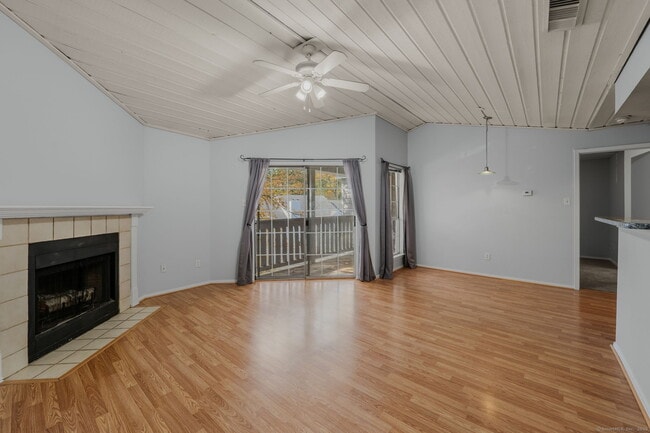 Photo - 33 Crown Knoll Ct Unidad 64