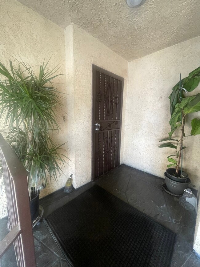 Photo - 515 W Gardena Blvd Townhome