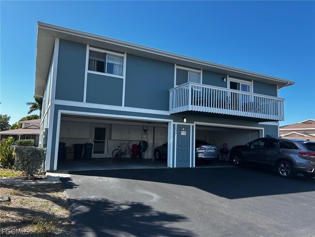 Photo - 5837 Queen Elizabeth Way Unit 1