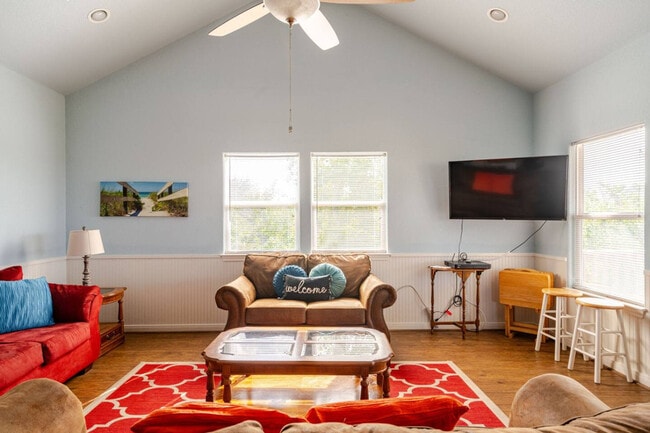 Photo - 948 Kahla Dr Unit ID1223246P