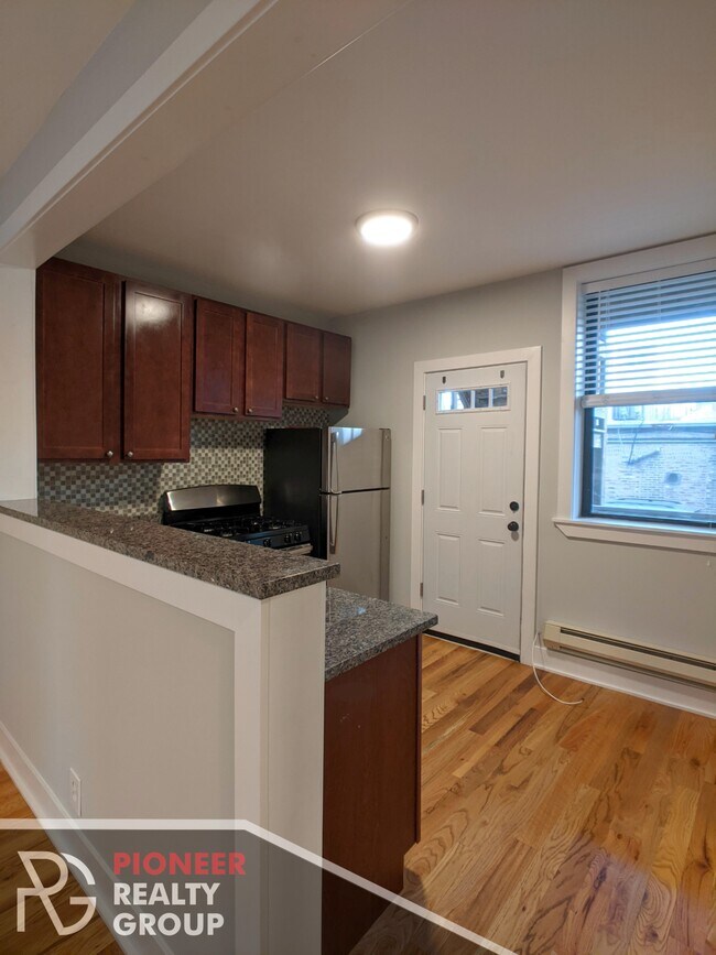 Photo - 4409 N Wolcott Ave