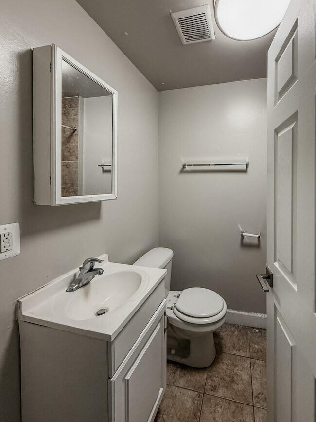 Photo - 4036 Locust St