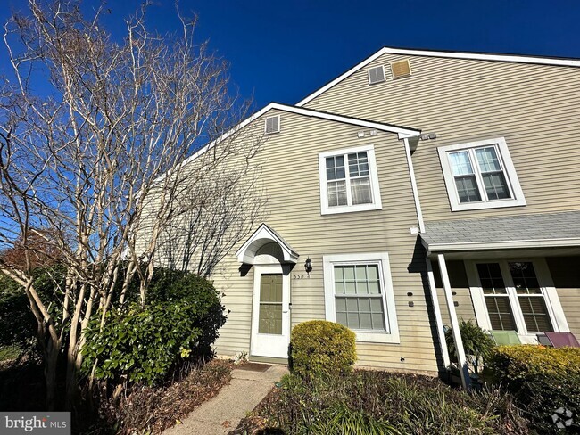 Building Photo - 330A Willow Turn Rental