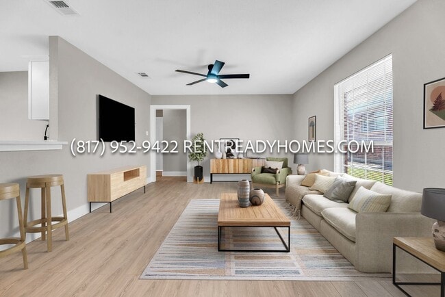 Photo - 904 Potomac Dr