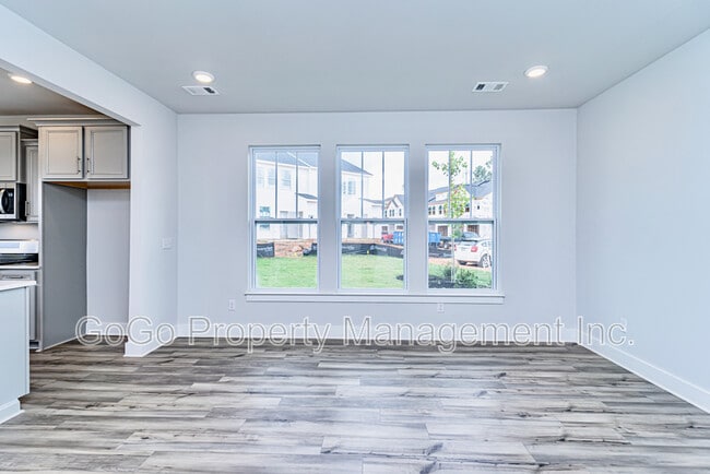 Photo - 109 Marston Ln