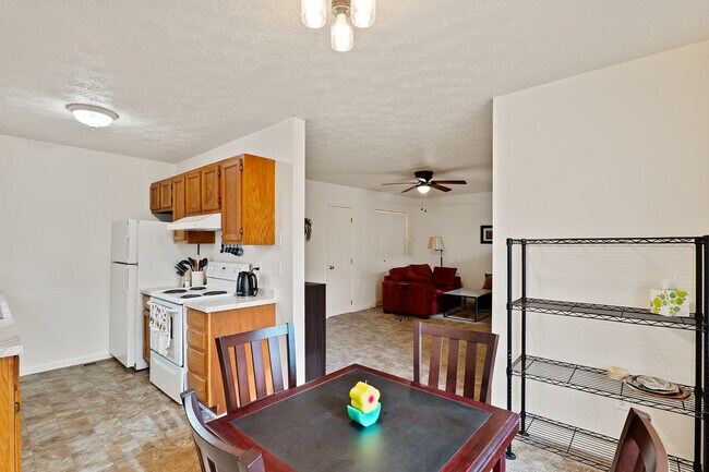 Photo - 1 W Rosecrest St Unit 1C