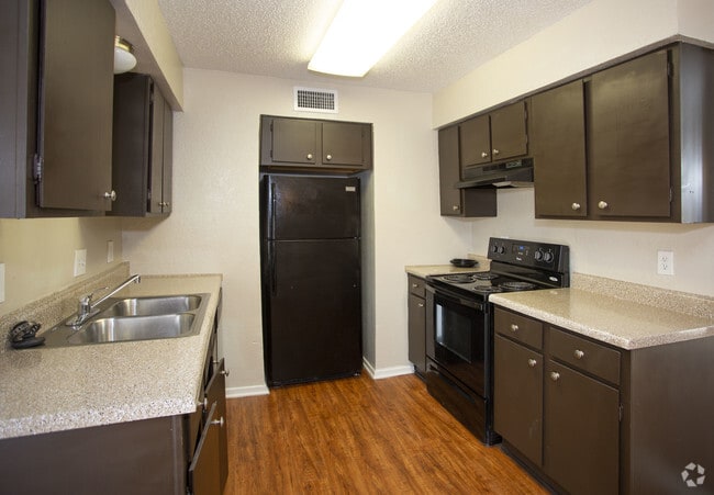 2Bd/1Bath