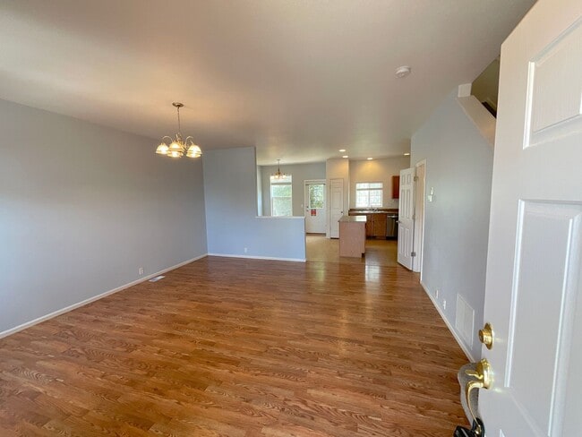 Photo - 2 Bedroom Townhome Available Near S Circle...