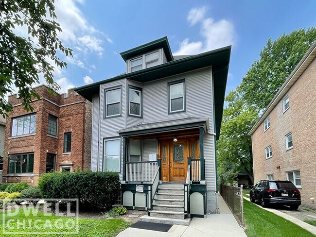 Photo - 3818 N Kenneth Ave Unidad 2