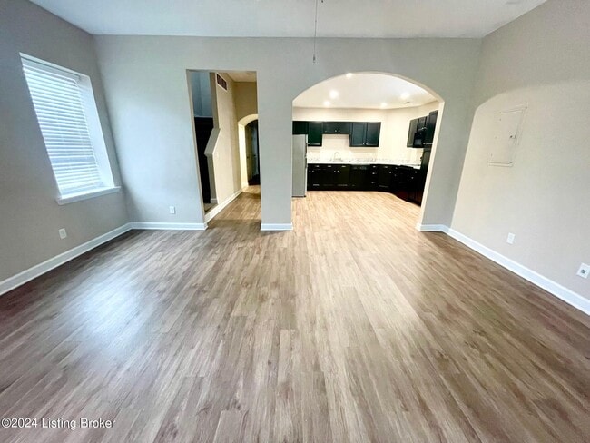 Photo - 1229 S Floyd St Unidad 2