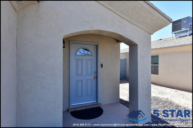 Photo - 13744 Flora Vista Ave