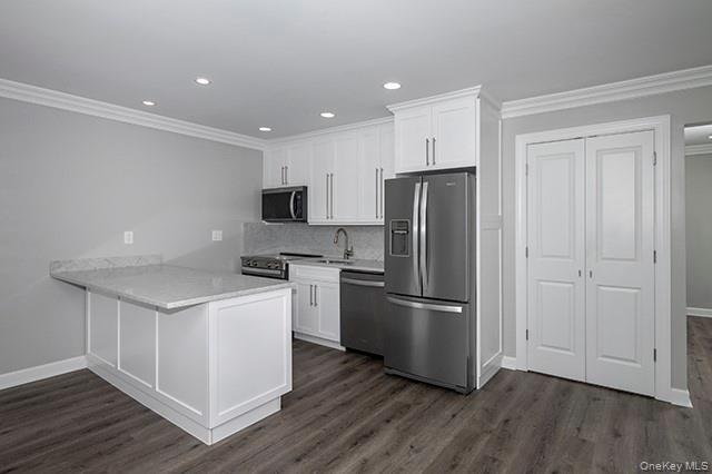 Photo - 164 W Montauk Hwy Unit 9