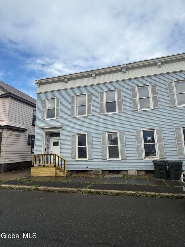 Photo - 104 George St Unit 2