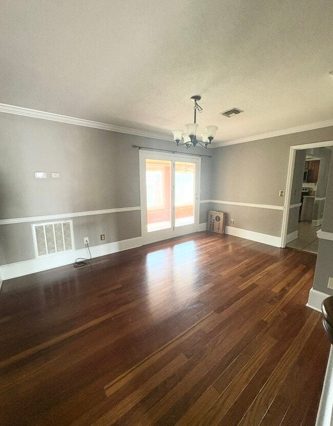 Photo - 2734 E Oakland Ave Unit A4