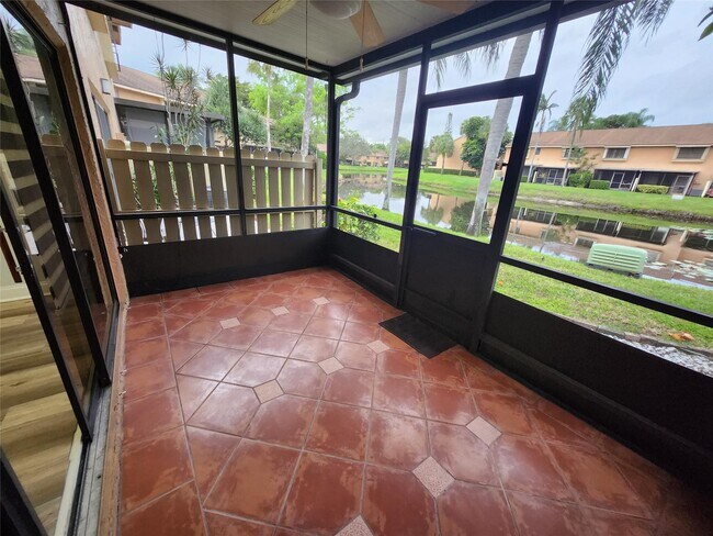 Photo - 3667 Carambola Cir N