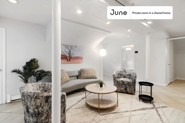 Photo - Room in Shared 6 bed/2 bath home Unidad C