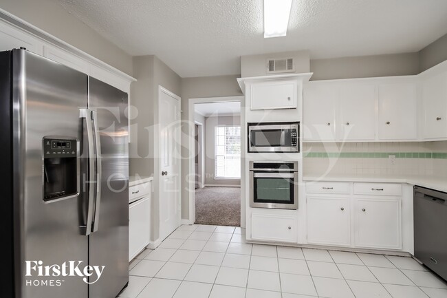 Photo - 1702 Corral Dr