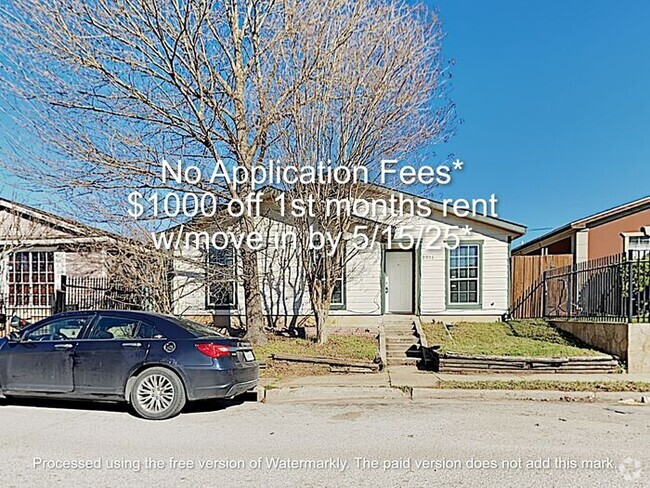 Building Photo - No Application Fees* $1000 off 1st Months ... Rental