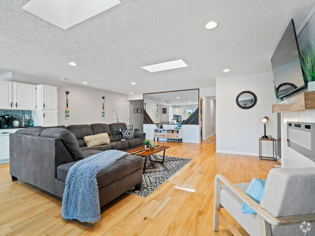 Building Photo - 3581 Mong Ave Unit ID1061053P Rental