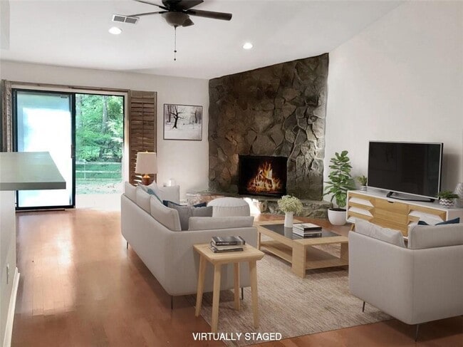 Photo - 2950 Cedar Knoll Dr