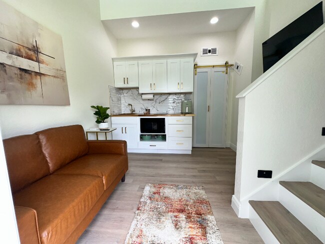 1001 Jenkins St Unit B