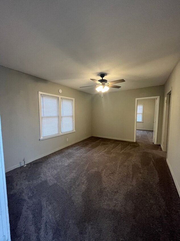 CUTE 2/1 FOR LEASE - CUTE 2/1 FOR LEASE