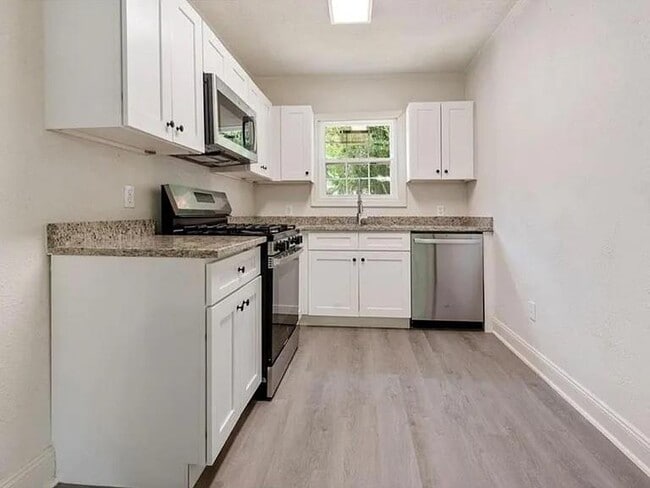 Photo - 2869 Ralston Rd