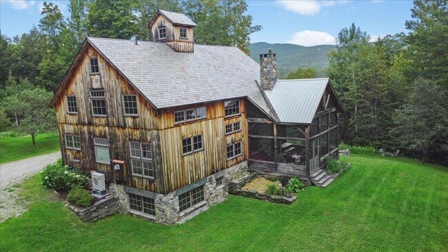 36 Moses Pond Rd