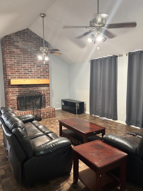 1051 Jeanne St
