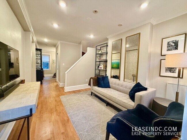 Photo - 2323 17th St NW