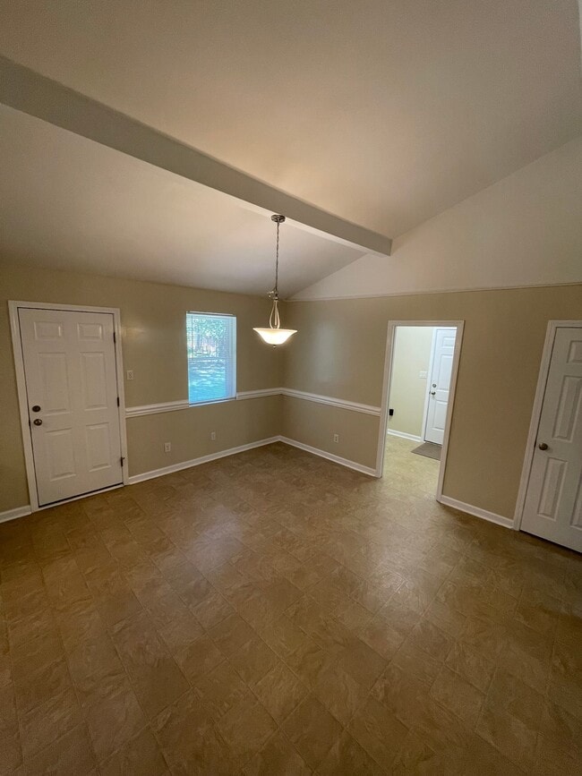 Photo - 2302 Woodsman Dr