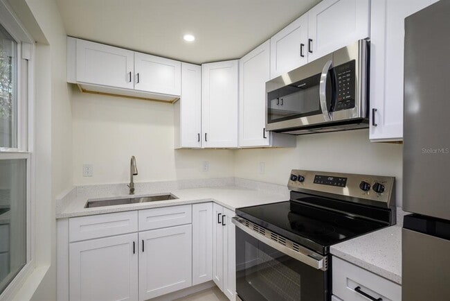 Photo - 1135 Drew St