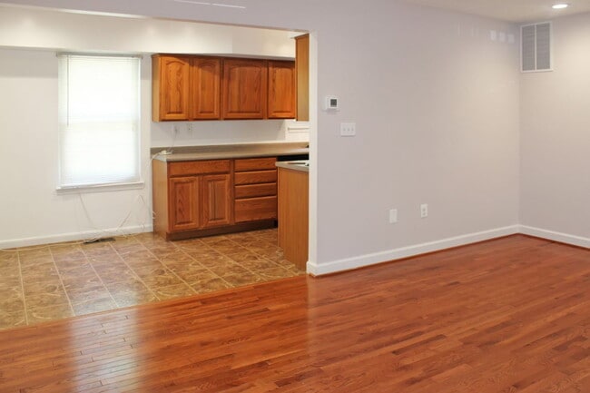 Photo - 3032 Churchill Ct