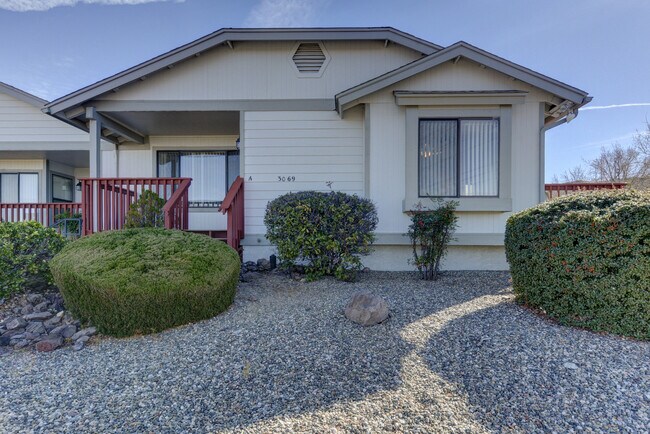 Great views from this 2X2 Montana Terrace ... - Great views from this 2X2 Montana Terrace ... House